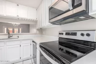 Photo #2: 6268601 Listing