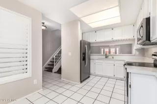 Photo #4: 6268601 Listing