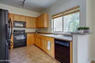 Photo #4: 6268684 Listing