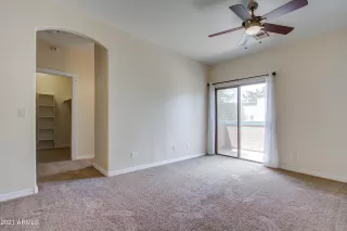 Photo #5: 6268684 Listing