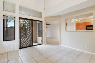 Photo #5: 6268699 Listing