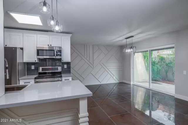 MLS: 6268773 Condo For Sale