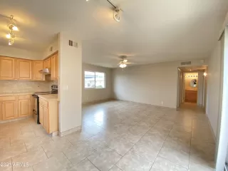 Photo #6: 6269171 Listing