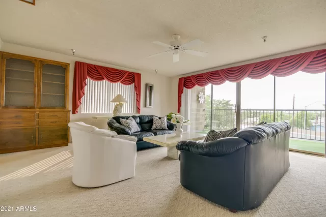 MLS: 6269248 Condo For Sale