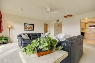 Photo #3: 6269248 Listing 