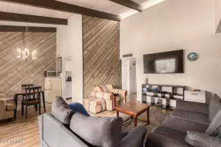 Photo #2: 6269320 Listing 