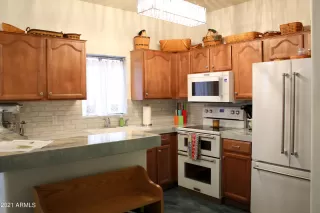 Photo #4: 6269413 Listing