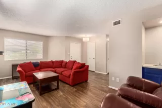 Photo #4: 6270148 Listing