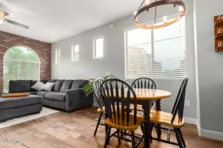 Photo #2: 6270444 Listing