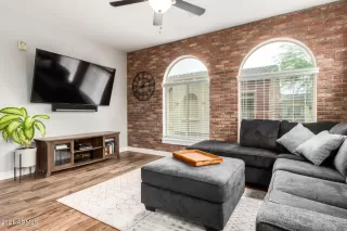 Photo #4: 6270444 Listing