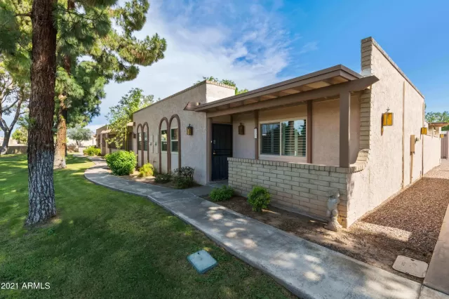 MLS: 6270492 Condo For Sale