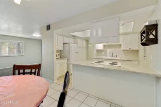 Photo #6: 6270492 Listing