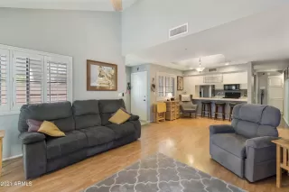 Photo #3: 6270685 Listing