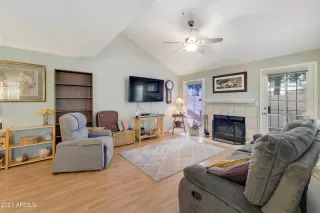 Photo #4: 6270685 Listing