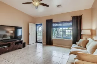 Photo #2: 6271228 Listing