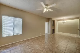 Photo #5: 6271343 Listing