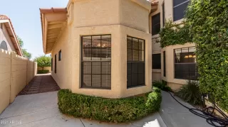 Photo #5: 6271605 Listing