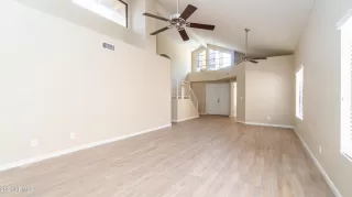 Photo #6: 6271605 Listing