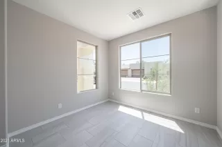 Photo #6: 6271645 Listing