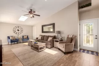 Photo #3: 6271729 Listing 