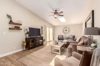 Photo #4: 6271729 Listing 