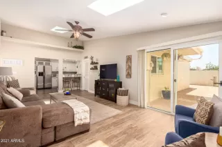 Photo #5: 6271729 Listing 