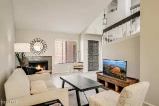 Photo #2: 6271856 Listing 