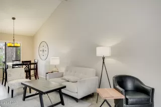 Photo #3: 6271856 Listing 