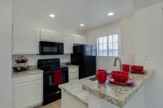 Photo #1: 6272137 Listing 