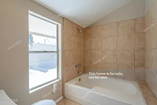 Photo #5: 6272302 Listing