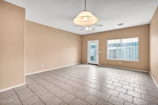 Photo #6: 6272462 Listing