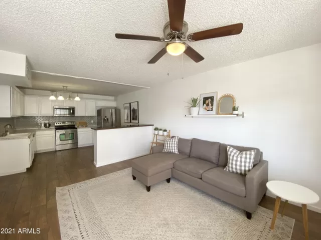 MLS: 6272569 Condo For Sale