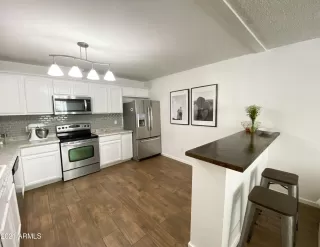 Photo #3: 6272569 Listing