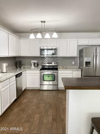 Photo #4: 6272569 Listing