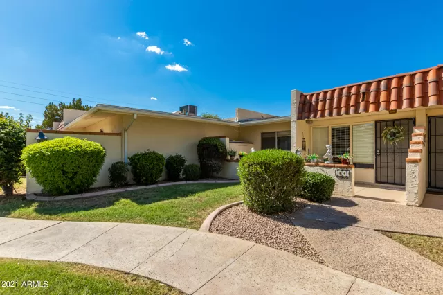 MLS: 6272739 Condo For Sale