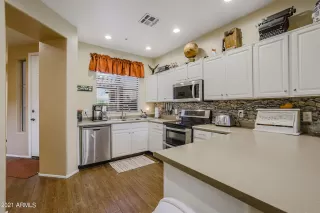 Photo #2: 6272818 Listing 