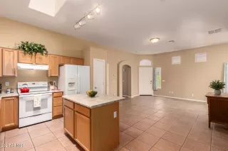 Photo #6: 6272845 Listing 