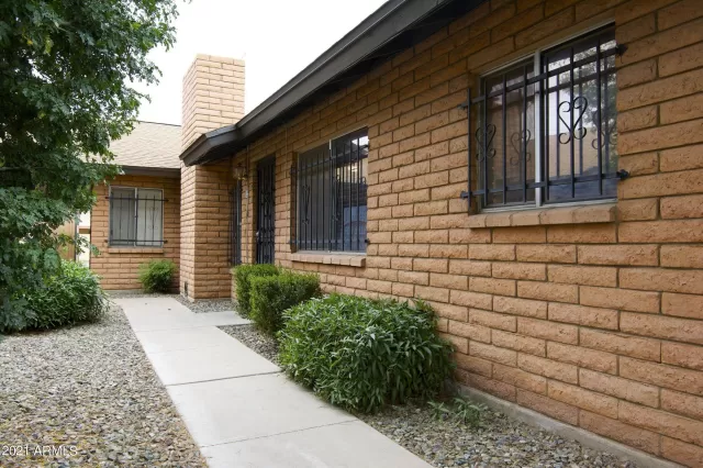 MLS: 6272939 Condo For Sale