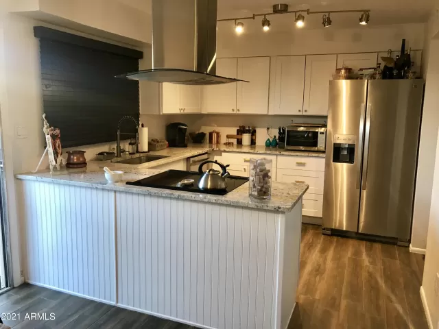 MLS: 6273033 Condo For Sale