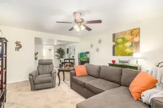 Photo #5: 6273216 Listing