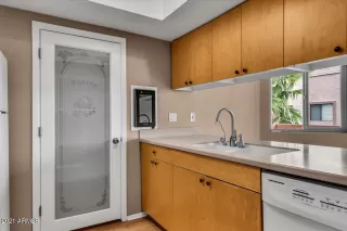 Photo #3: 6273368 Listing