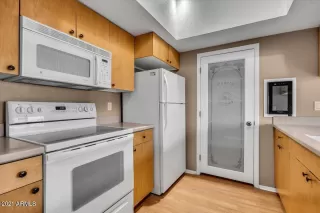 Photo #4: 6273368 Listing