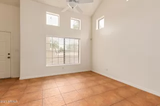 Photo #6: 6273835 Listing