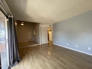 Photo #5: 6273921 Listing