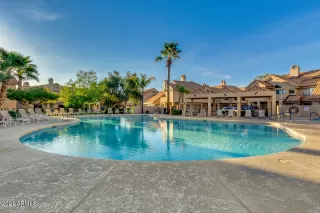 Photo #4: 6274099 Listing 