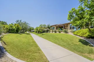 Photo #3: 6274148 Listing