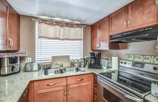 Photo #5: 6274207 Listing 
