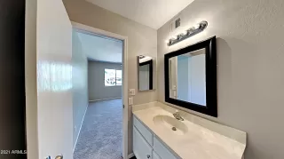 Photo #5: 6274266 Listing