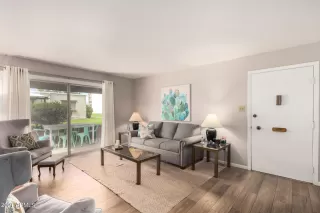 Photo #4: 6274390 Listing