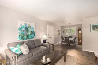 Photo #5: 6274390 Listing